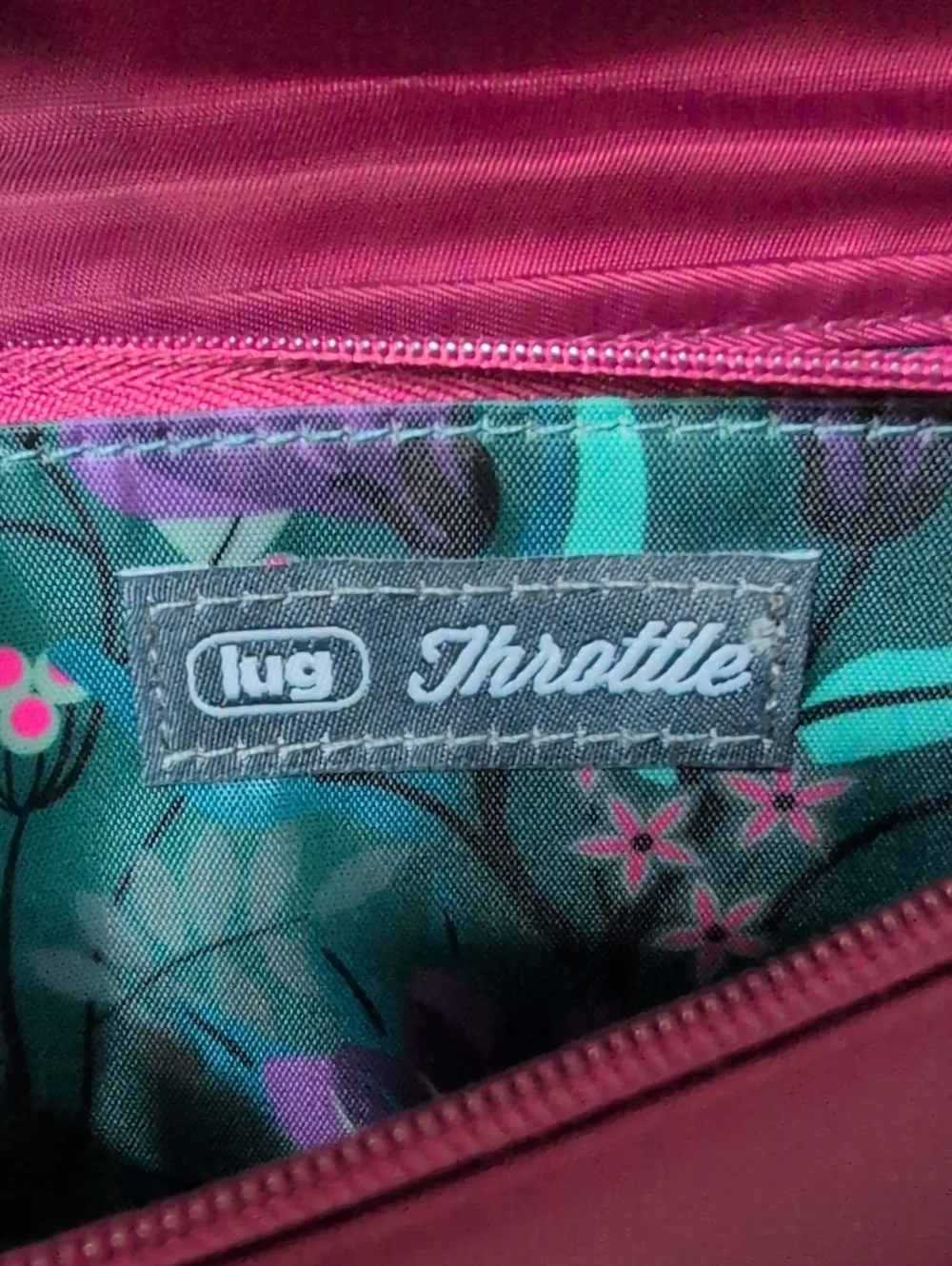 Lug Throttle Wallet - Picture 5 of 5